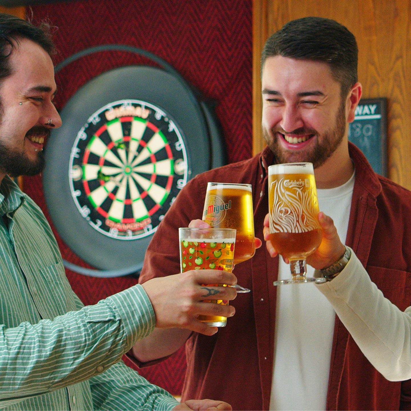 Raise a glass This Father's Day at The Black Lion in Buckley!
